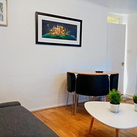 Very Central Location- Free Parking - 2 Bedrooms Belfast Eksteriør bilde