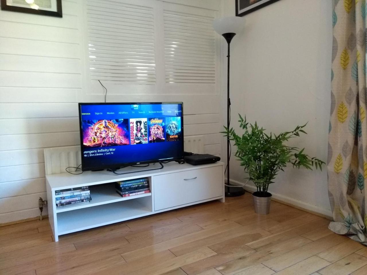 Very Central Location- Free Parking - 2 Bedrooms Belfast Eksteriør bilde