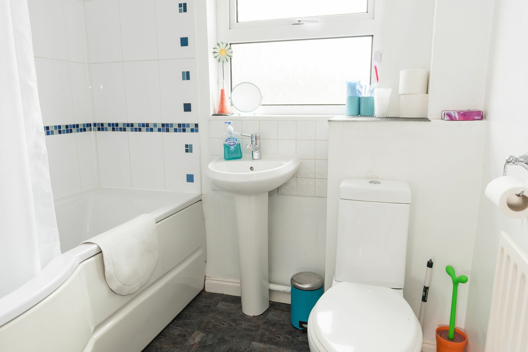 Very Central Location- Free Parking - 2 Bedrooms Belfast Eksteriør bilde