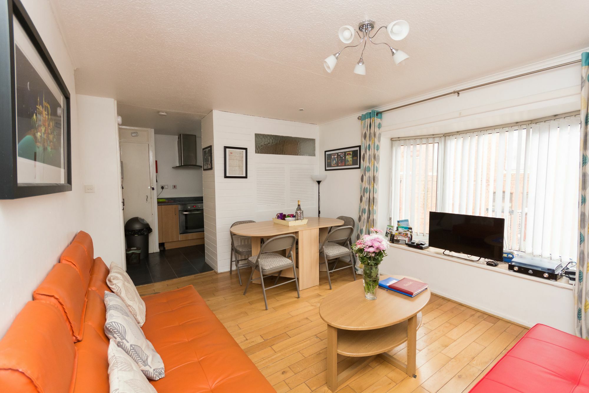 Very Central Location- Free Parking - 2 Bedrooms Belfast Eksteriør bilde